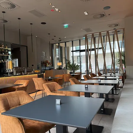 מלון Tivoli Boutique
