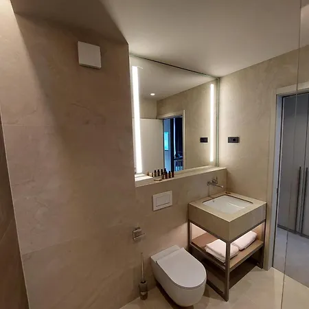 Tivoli Boutique Szálloda 4*