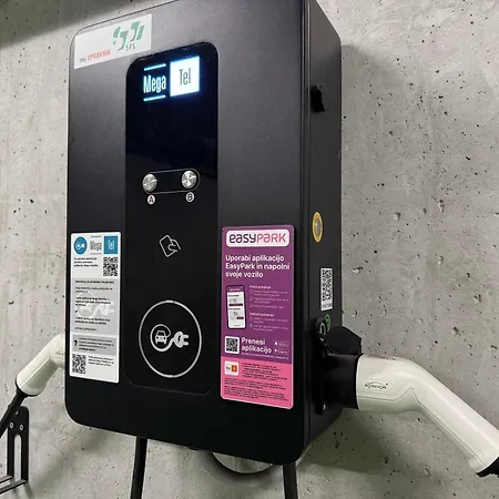 Tivoli Boutique Hotel 4*